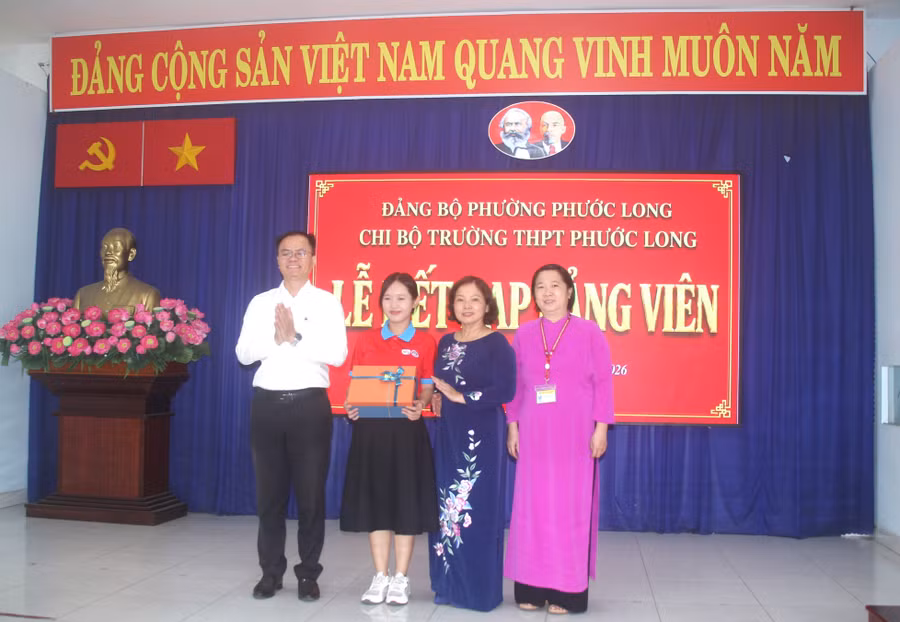 ket-nap-dang-hoc-sinh-6.jpg