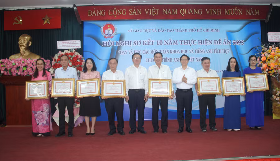 tong-ket-chuong-trinh-tieng-anh-tich-hop-6.jpg