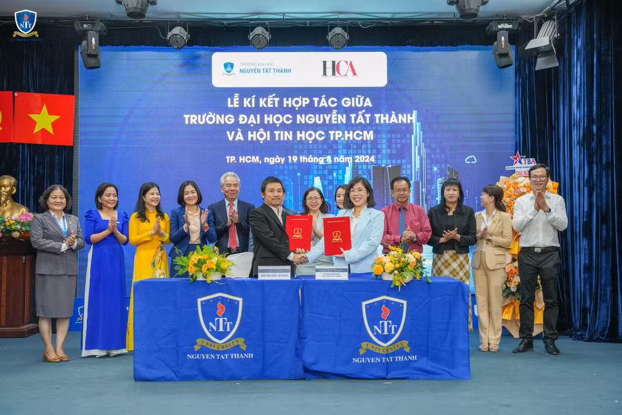 Hội tin học TP.HCM.jpg