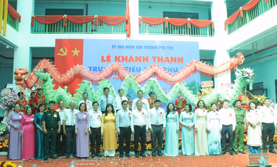 khanh-thanh-truong-hoc-nam-hoc-moi-2.jpg