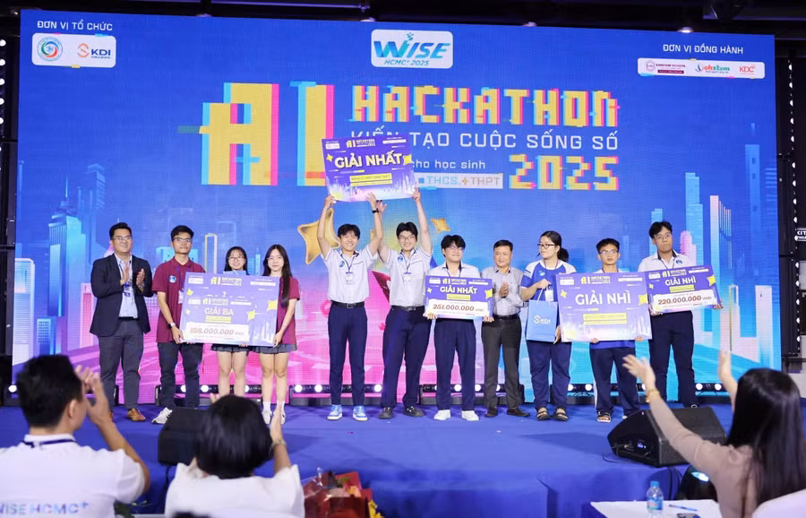 cuoc-thi-ai-1.jpg
