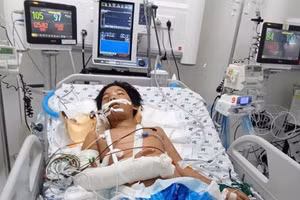 Cháu Trần Hoài Thông bị TNGT hôn mê sâu, bệnh tình rất nguy kịch.