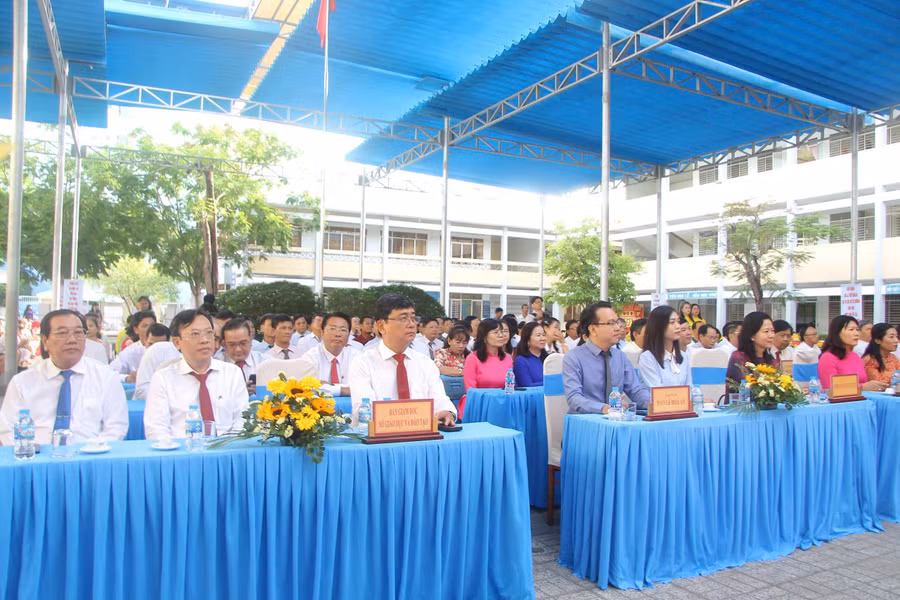 1000039414-1534.jpg