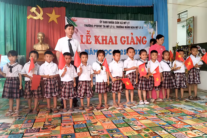 khai-giang-my-ly-10.jpg