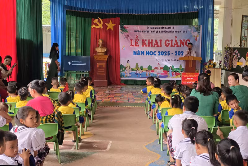 khai-giang-my-ly-8.jpg