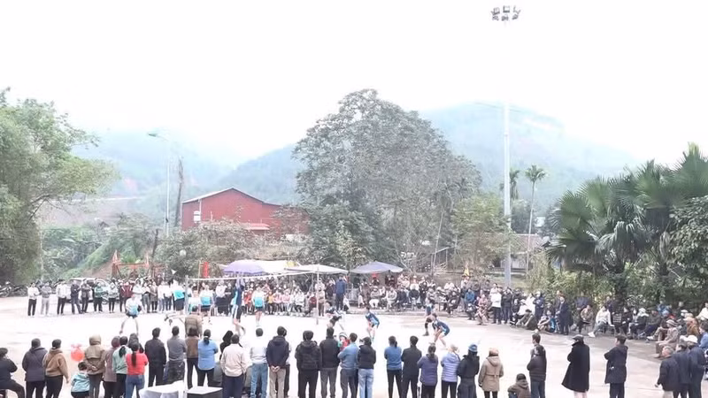 Qua lễ hội tạo không khí vui tươi, phấn khởi, thể hiện quyết tâm dạy tốt, học tốt, đồng thời góp phần khơi gợi tinh thần, giáo dục truyền thống hiếu học cho học sinh trong nhà trường; giữ gìn nét đẹp văn hóa truyền thống của dân tộc Việt Nam. 1000028750.jpg