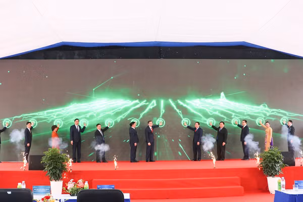 Nghệ An khởi công Dự án Nhà máy nhiệt điện LNG Quỳnh Lập.