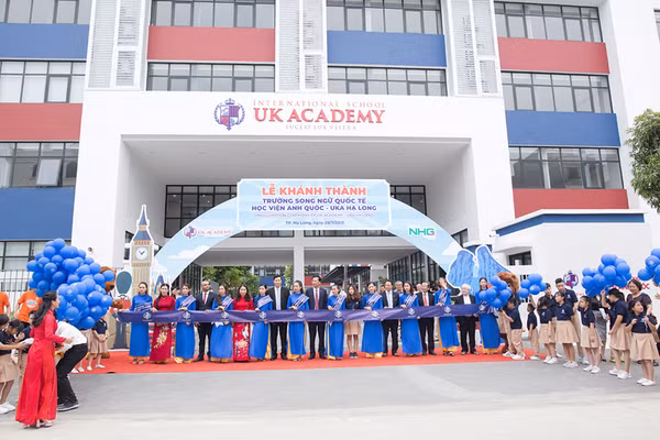 Lễ khánh thành Trường Song ngữ Quốc tế UK Academy Hạ Long.