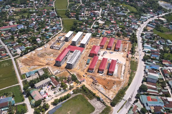 Trường Phổ thông nội trú liên cấp TH và THCS Anh Sơn tại xã Anh Sơn (Nghệ An).