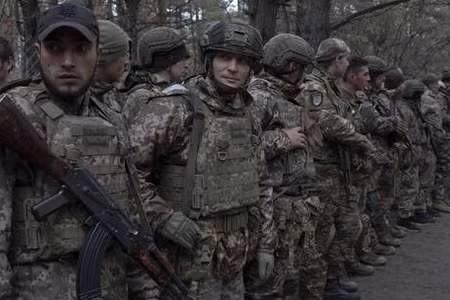 EU chuẩn bị siết quy định với một nhóm người Ukraine