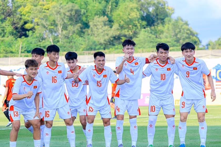 U17 Việt Nam trải qua hai chuyến tập huấn chuẩn bị cho Vòng chung kết FIFA U17 World Cup 2026.