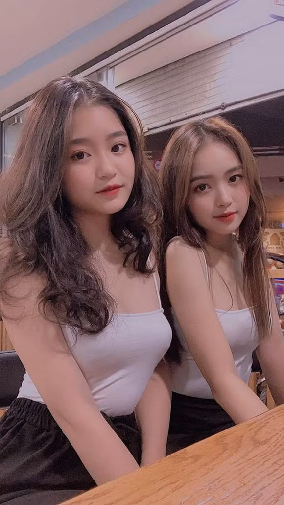 chị em việt, cặp chị em lên báo trung, giới trẻ 