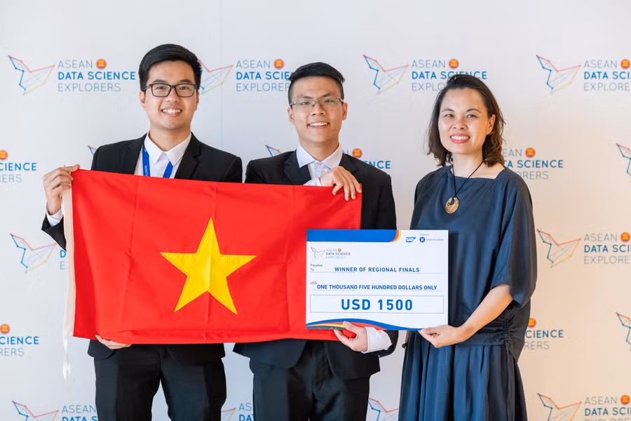 Đội AWM đến từ Việt Nam vô địch ASEAN DSE 2019.