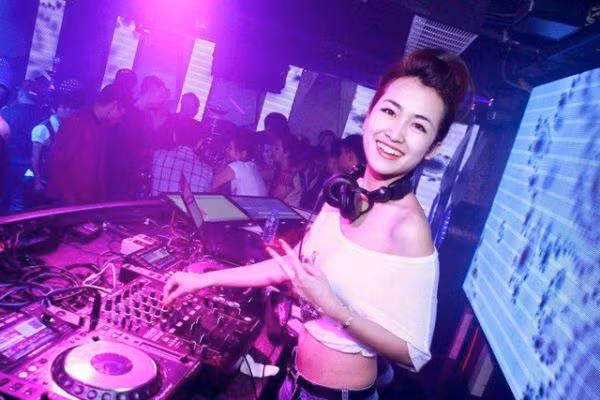 Hình ảnh: Chuyện ít ai biết về 3 nữ DJ xinh đẹp trong The Remix số 4