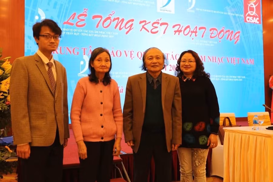 Gia đình nhạc sĩ Đoàn Bổng.