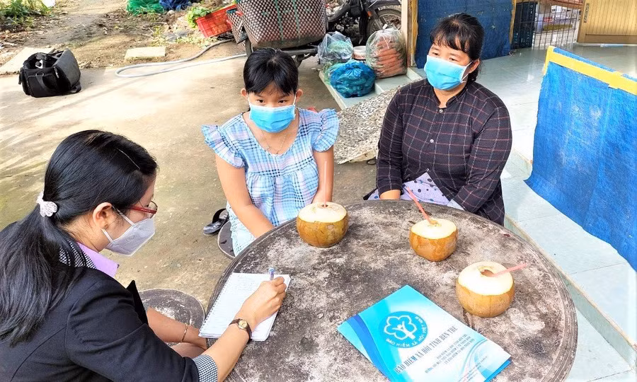 Em Nguyễn Nhật Vy (học sinh) được quỹ BHYT thanh toán gần 200 triệu đồng chi phí KCB.