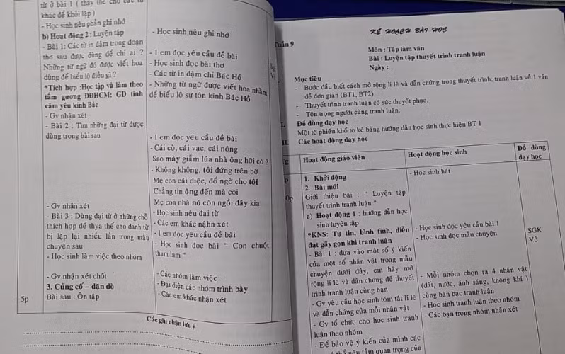 Nhiều giáo viên soạn kế hoạch bài dạy trên máy tính nhưng vẫn phải in ra đóng theo cuốn để phê duyệt. Ảnh minh họa