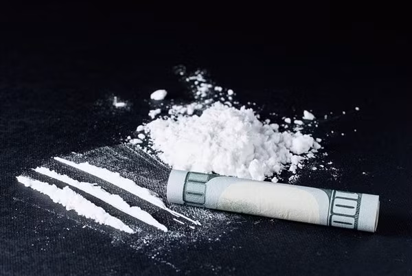 Bi kịch của những người trúng số độc đắc: Số đỏ hóa "số nhọ" ảnh 4