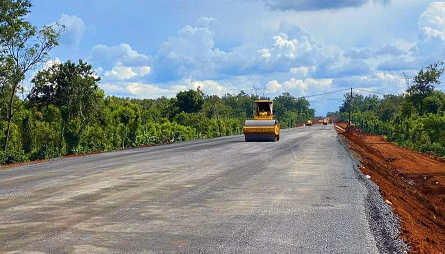 Đắk Lắk thống nhất bổ sung 332 tỷ đồng để bù chi phí phát sinh tại dự án đường Hồ Chí Minh đoạn tránh phía Đông TP.Buôn Ma Thuột.