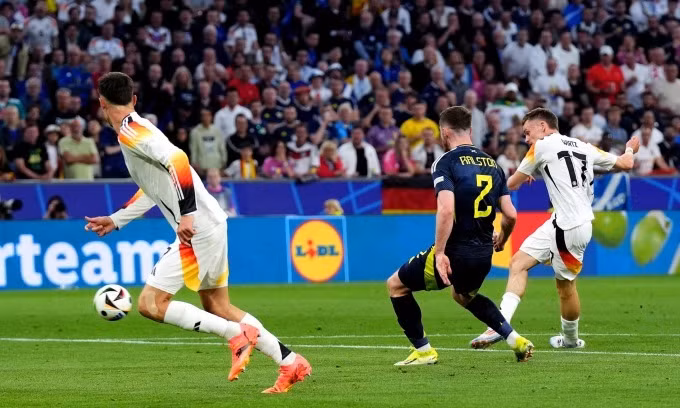 Florian Wirtz ghi bàn mở tỷ số trận Đức thắng Scotland 5-1 trên sân Allianz.