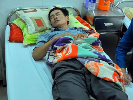 Ông Năm đang điều trị tại Bệnh viện Đa khoa Đà Nẵng