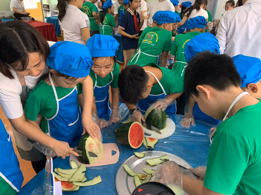 Học chế biến hoa quả