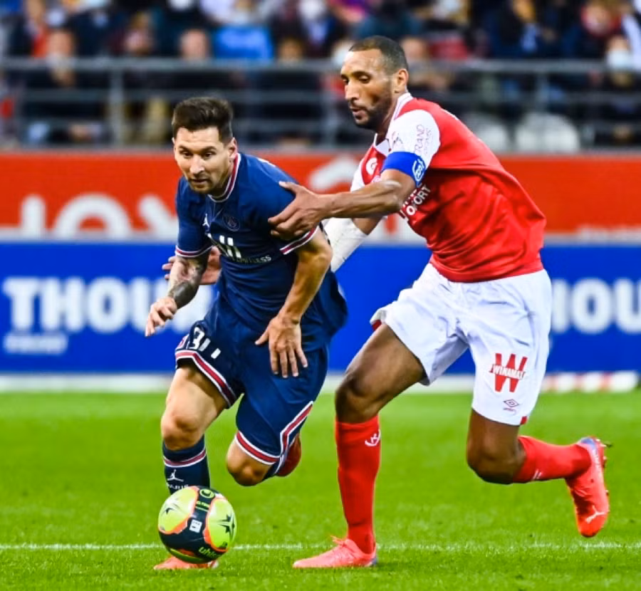 Messi có màn ra mắt đội bóng PSG ở vòng 4 Ligue 1.