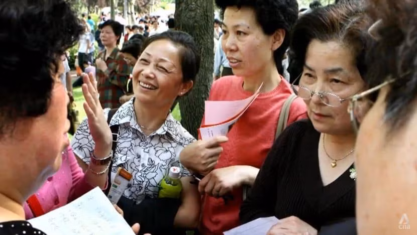 “Kinh tế mẹ chồng” góp phần không nhỏ vào sự bùng nổ cũng như sụp đổ của thị trường bất động sản. “Kinh tế mẹ chồng” góp phần không nhỏ vào sự bùng nổ cũng như sụp đổ của thị trường bất động sản.
