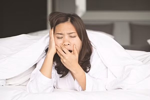 Khi bạn đã ngủ đủ thời gian mà cảm giác buồn ngủ luôn thường trực, không kể ban đêm hay ban ngày, diễn ra trong thời gian dài, thì có thể bạn đang mắc một số bệnh nguy hiểm mà bạn không biết. Ảnh minh họa.