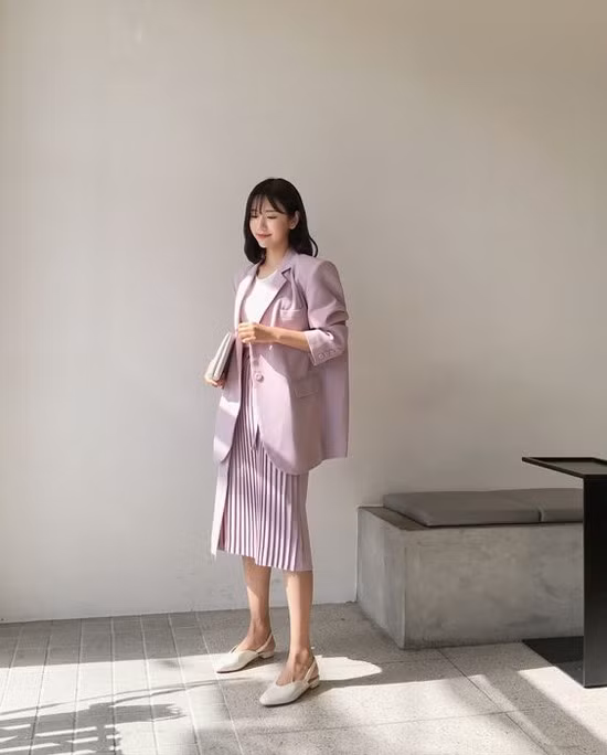 Phối đồ công sở với váy xếp ly - Ảnh 5.