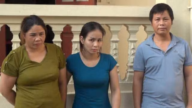 Chủ nhân của căn hầm bí mật nhốt hàng trăm tấn chó sống khép kín - Ảnh 2.