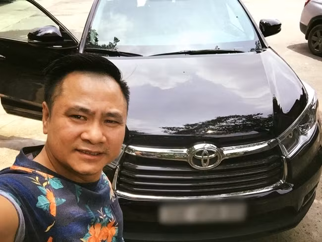 Cuộc sống bình yên bên vợ và tài sản của NSND Tự Long