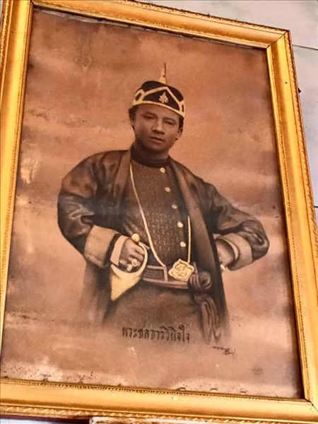 Bức họa được cho là vẽ Nguyễn Ánh khi đang lưu vong ở Xiêm La năm 1783.