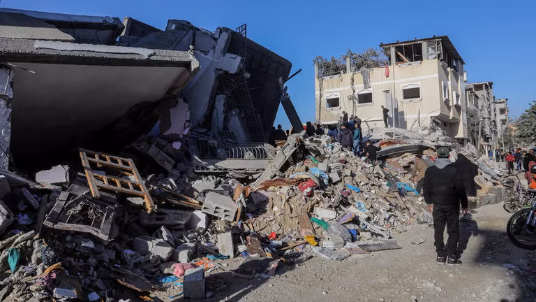 Những tòa nhà bị phá hủy ở Rafah, Gaza vào ngày 03/12/2023