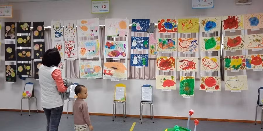 Nhiều phụ huynh ngỡ ngàng về sự sáng tạo của cô và trò