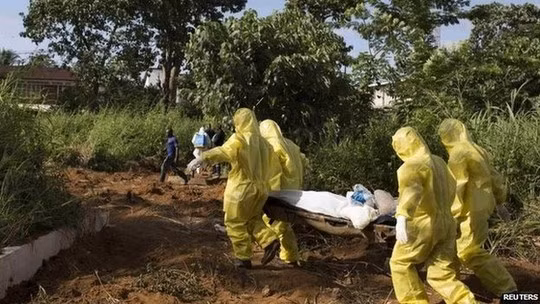 Các nhân viên y tế lo ngại rằng nhiều ca nhiễm Ebola ở Kono đến nay vẫn chưa được báo cáo. Ảnh: Reuters