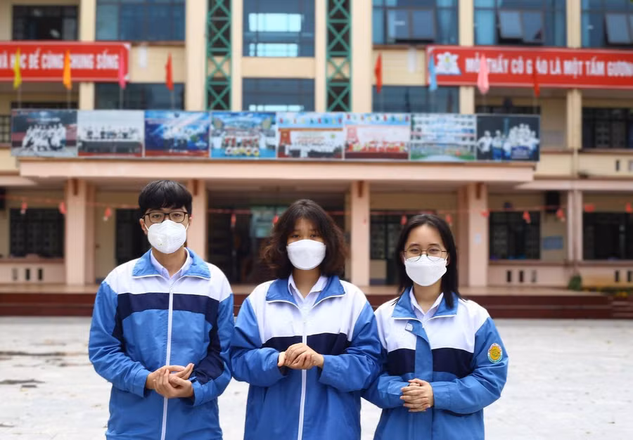 Học sinh Trường THPT chuyên Lào Cai luôn nỗ lực học tập, nghiên cứu, hội nhập trong các cuộc thi quốc tế.