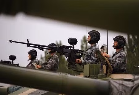 Binh sĩ Trung Quốc tập trận. Ảnh: AFP Binh sĩ Trung Quốc tập trận. Ảnh: AFP