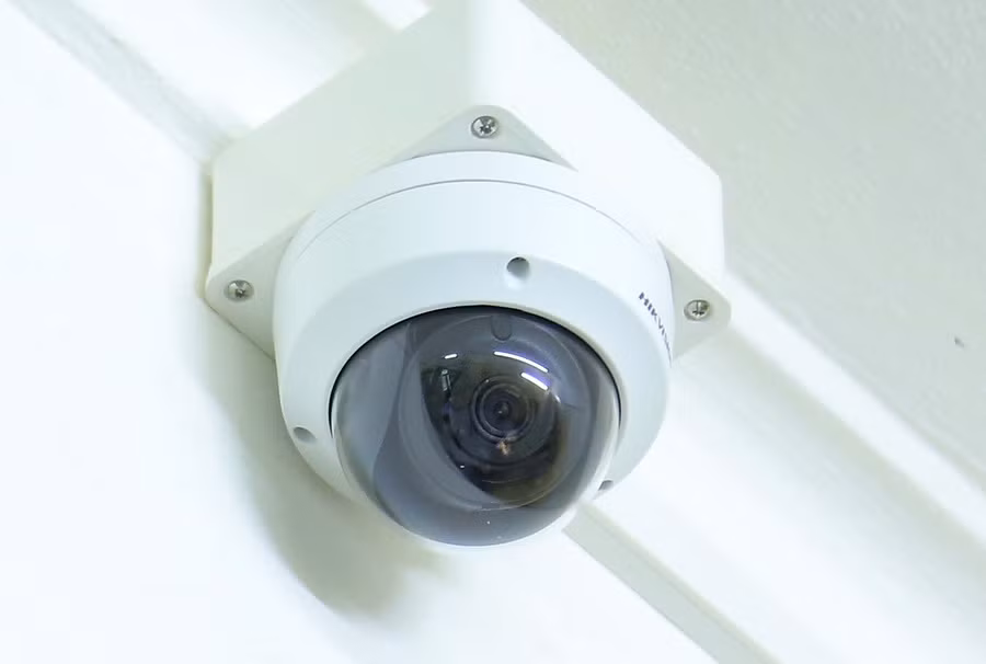 Camera giám sát là hạng mục bắt buộc phải trang bị để ghi hình trong phòng bảo quản đề thi, bài thi tại điểm thi năm nay. Camera giám sát là hạng mục bắt buộc phải trang bị để ghi hình trong phòng bảo quản đề thi, bài thi tại điểm thi năm nay.