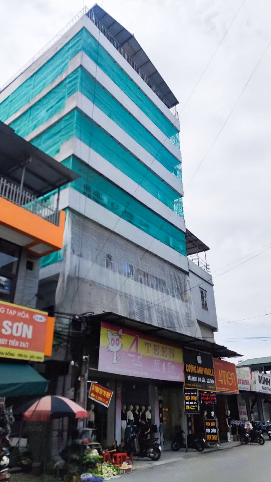Mặc dù đã giảm tiền thuê phòng nhưng nhiều phòng trọ của gia đình bà T. vẫn trống khách.