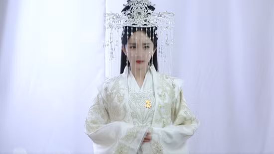 Nhan sắc dàn tiểu hoa đán Trung Quốc hóa tân nương cổ trang: Người đẹp tựa thiên tiên, người thảm họa gây cười - Ảnh 8