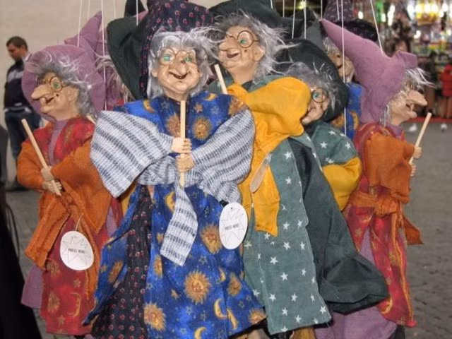 Befana là tên của một phù thủy ở Ý.