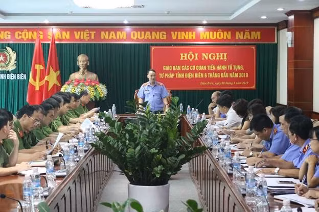 VKSND tỉnh Điện Biên chủ trì Hội nghị giao ban liên ngành các cơ quan tiến hành tố tụng, tư pháp tỉnh Điện Biên quý II năm2019.Ảnh: VKSND tỉnh Điện Biên