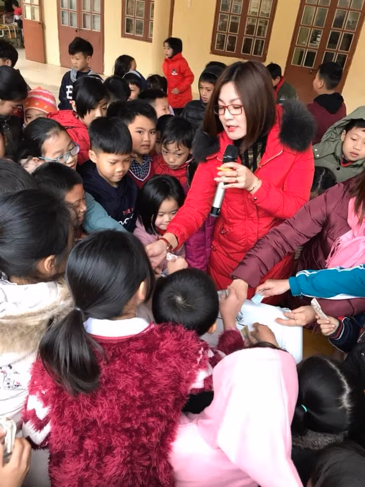 Học sinh hào hứng với hoạt động thiện nguyện