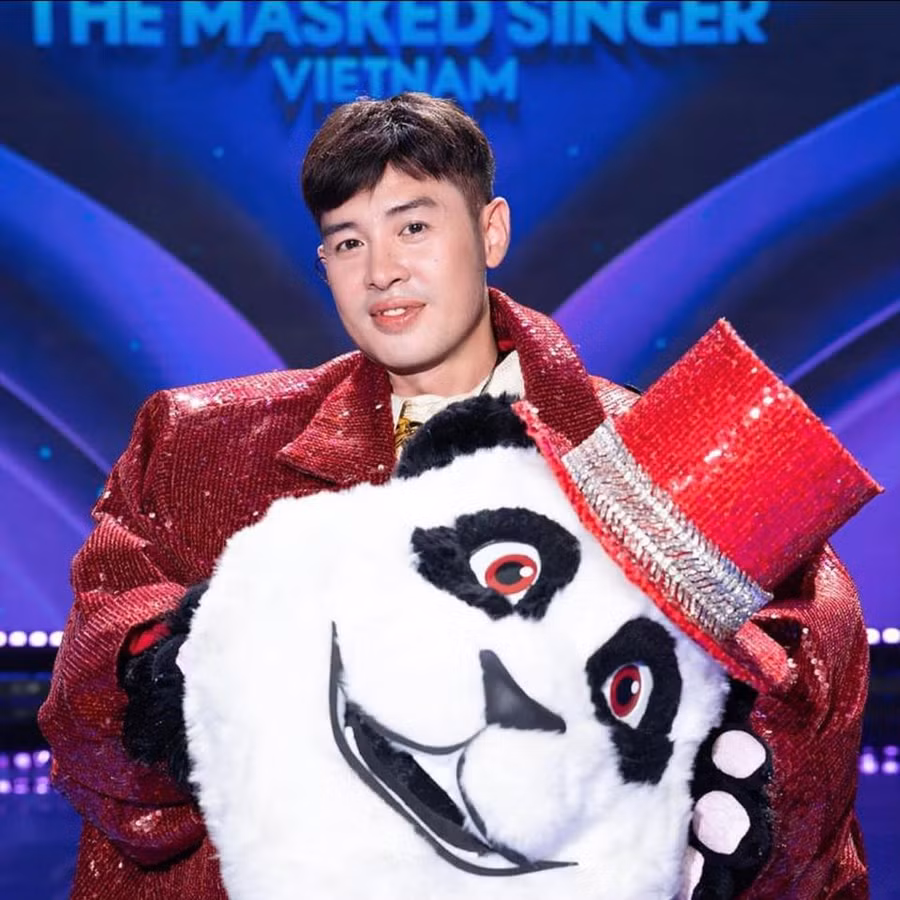 Ca sĩ Hoàng Hải bất ngờ 'nóng' trở lại sau khi tham gia The Masked Singer 2023.