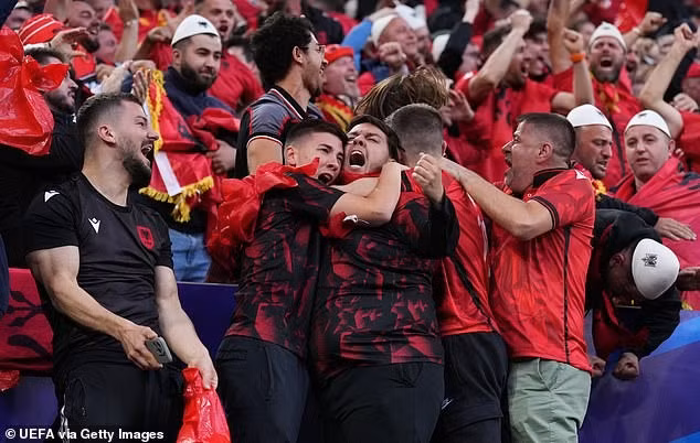Đây là lần thứ hai Albania góp mặt tại một kỳ EURO sau lần đầu vào năm 2016.