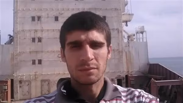 Mohammed Aisha sống một mình trên con tàu bị bỏ rơi suốt 4 năm.