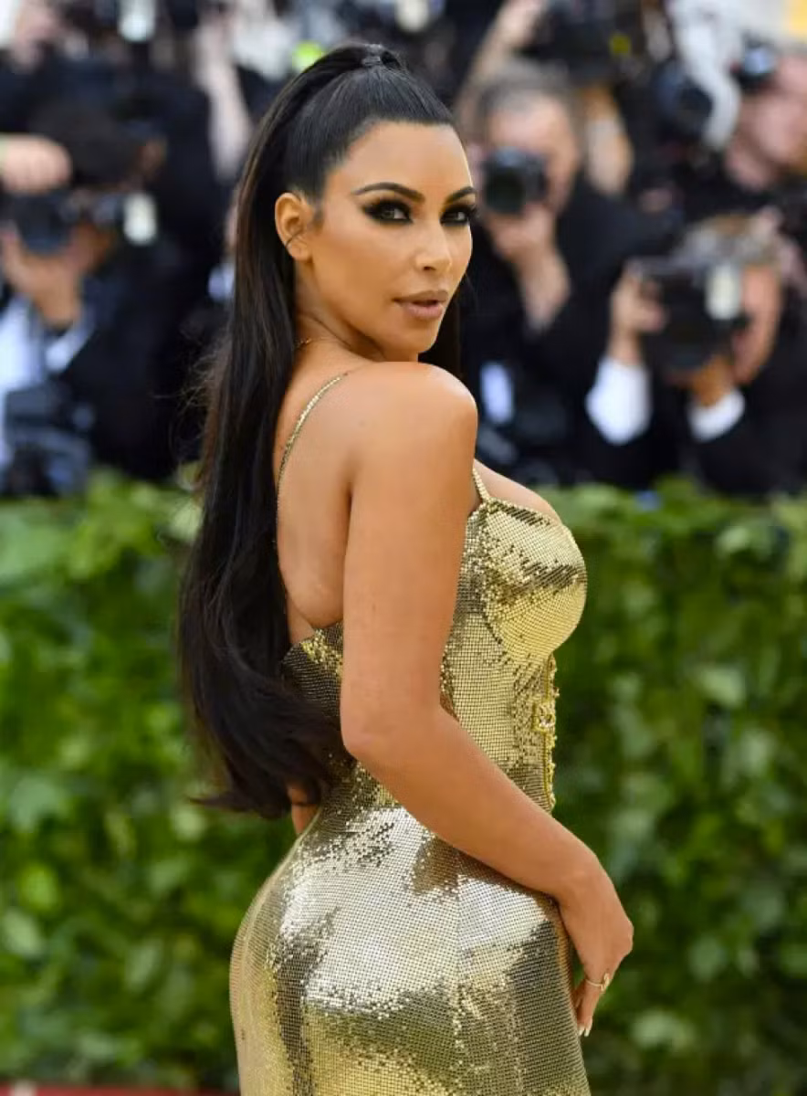 Kim Kardashian có 229 triệu người theo dõi trên Instagram