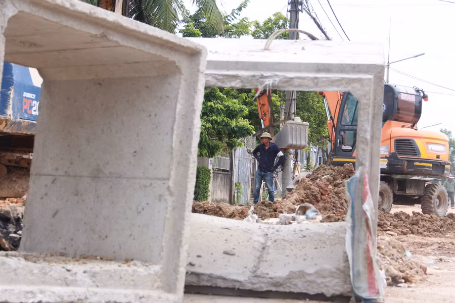 Quá trình lấy ý kiến, gần như các hộ dân có ảnh hưởng dự án đi qua các tuyến đường đều rất phấn khởi, đồng thuận cao với chủ trương chỉnh trang, nâng cấp của TP Hà Tĩnh.