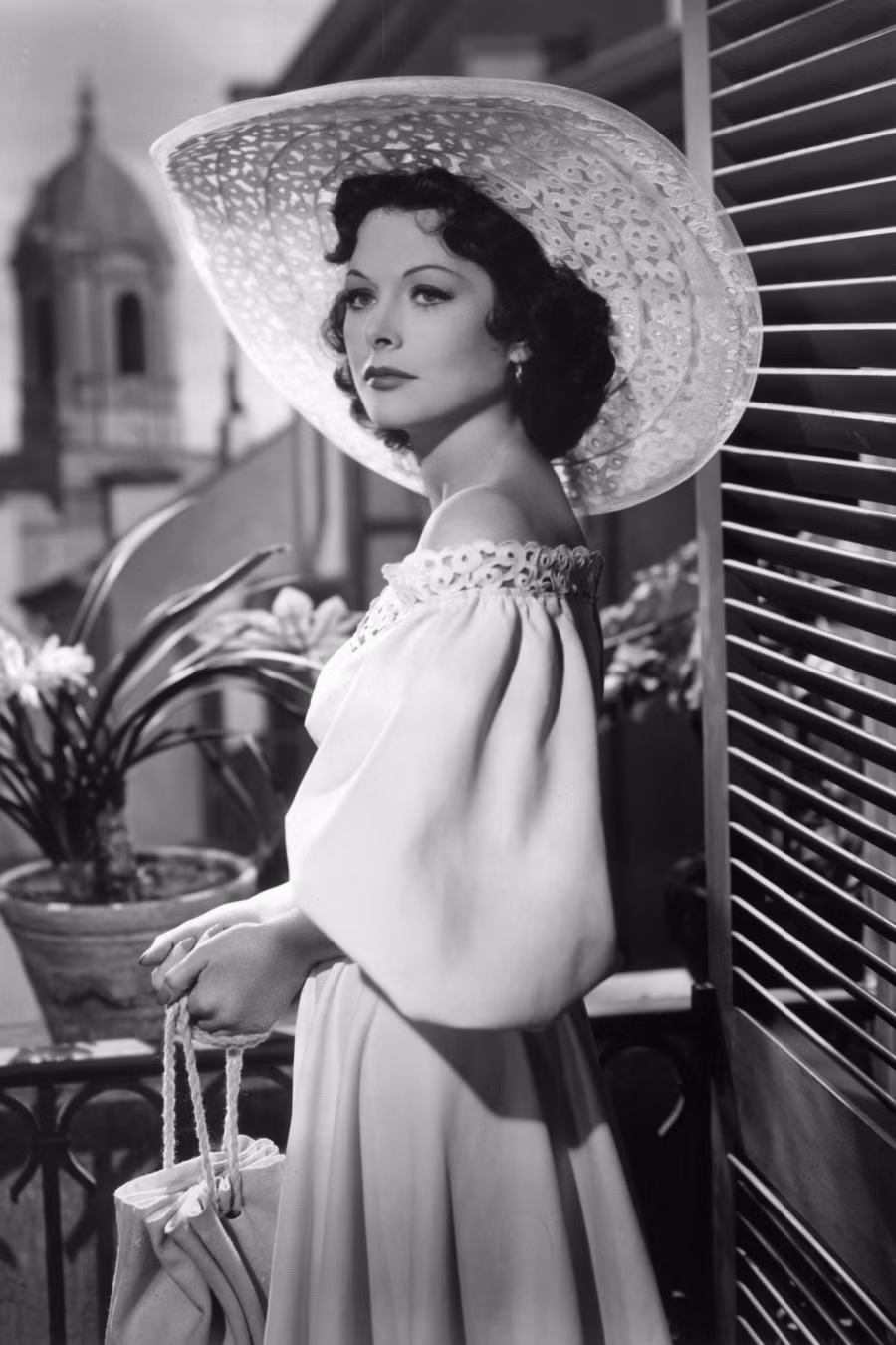 Nhà khoa học bị lãng quên dưới thân phận nữ diễn viên đẹp nhất Hollywood ảnh 5 Nhà khoa học bị lãng quên dưới thân phận nữ diễn viên đẹp nhất Hollywood ảnh 5